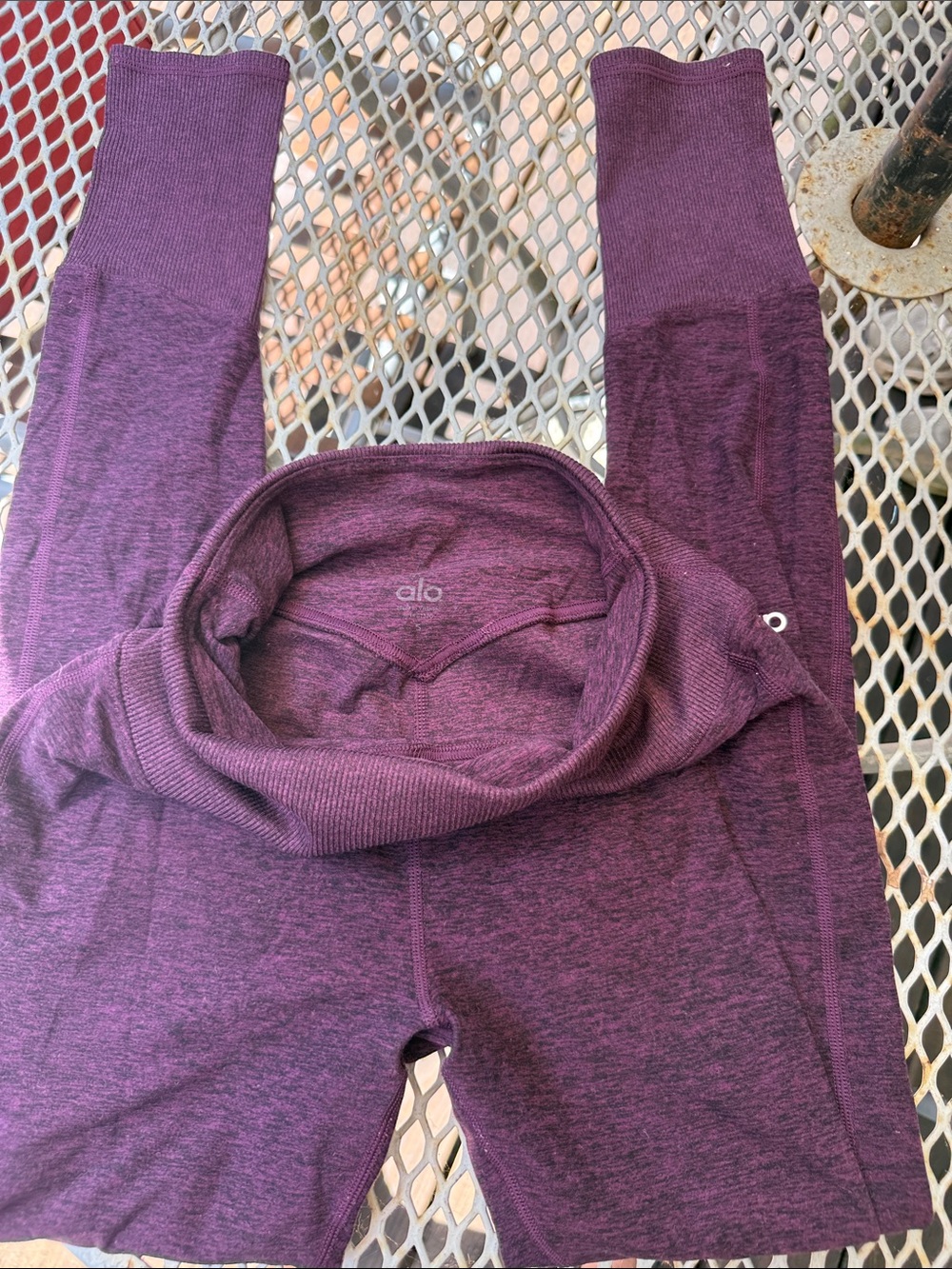 ALO Yoga Seamless Leggings in Plum Heather